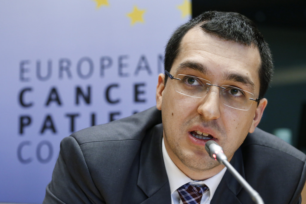 media-146348523577175300-1