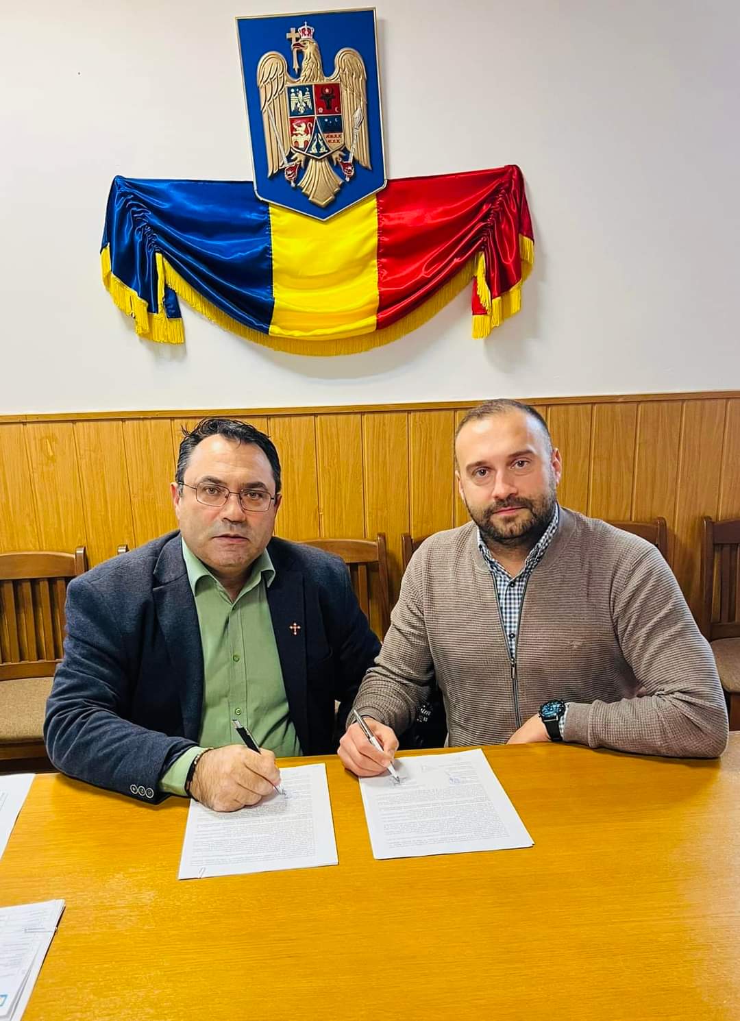 Lucrările de modernizare a iluminatului public din Bujoreni au început