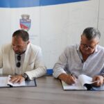 Încă o investiție majoră a luat startul: primarul Mircia Gutău a semnat contractul de execuție pentru bazinul semi – olimpic din Goranu