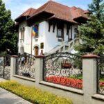 Astăzi, 1 iulie, a fost inaugurat noul sediu administrativ al Centrului Cultural Municipal, amenajat în cadrul Casei Căsătoriilor