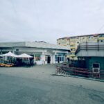 Până la reabilitarea Pieței Nord, locuitorii cartierului vor putea cumpăra fructe, legume și flori dintr-o piață volantă deschisă trei zile pe săptămână